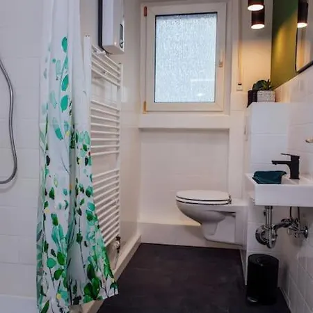 Green & Modern - City - Netflix - Wifi - 2 Person Essen Esterno foto
