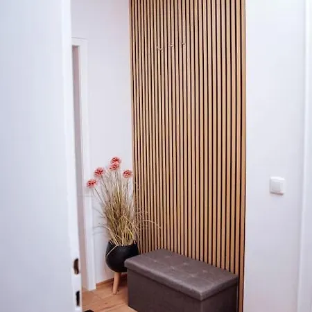 Green & Modern - City - Netflix - Wifi - 2 Person Essen Esterno foto