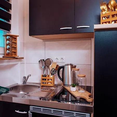 Green & Modern - City - Netflix - Wifi - 2 Person Essen Esterno foto